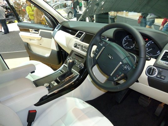 Range Rover Sport L320 interior
